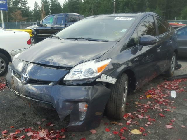 JTDKN3DU6F1913079 - 2015 TOYOTA PRIUS GRAY photo 2