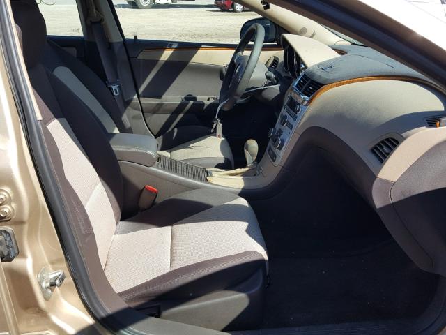 1G1ZH57B98F214829 - 2008 CHEVROLET MALIBU 1LT WHITE photo 5