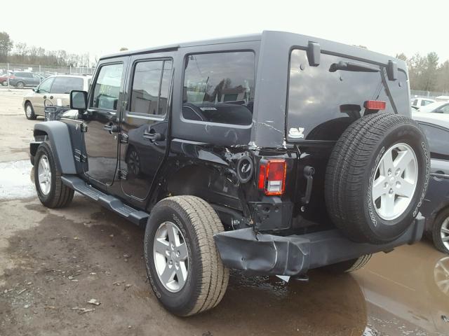 1C4BJWDG7GL303978 - 2016 JEEP WRANGLER U BLACK photo 3