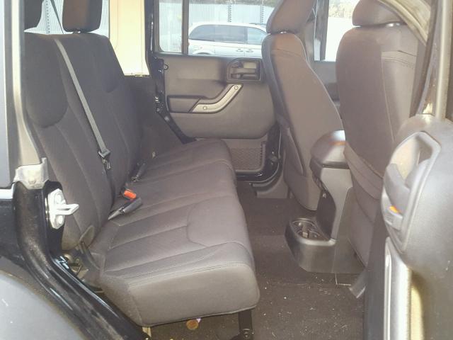 1C4BJWDG7GL303978 - 2016 JEEP WRANGLER U BLACK photo 6