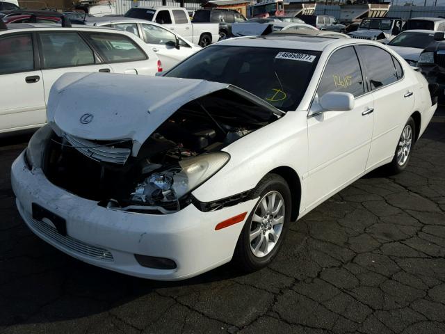 JTHBF30GX30106187 - 2003 LEXUS ES 300 WHITE photo 2