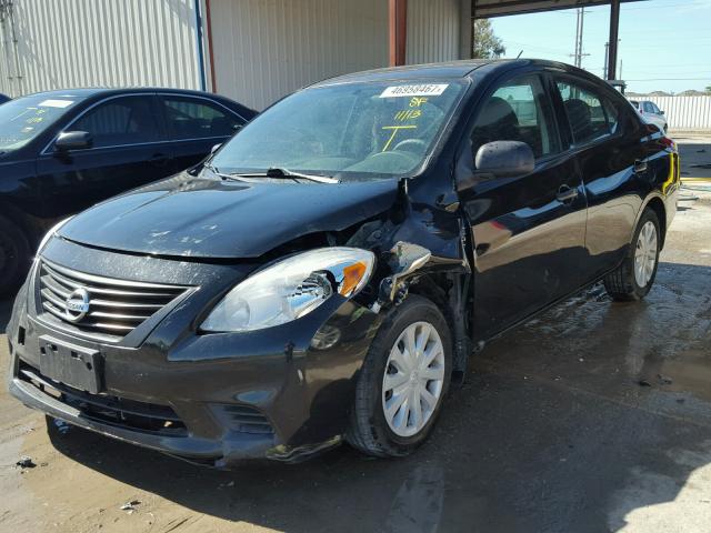 3N1CN7APXDL821427 - 2013 NISSAN VERSA S 黑色 照片 2