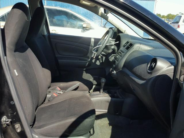 3N1CN7APXDL821427 - 2013 NISSAN VERSA S 黑色 照片 5