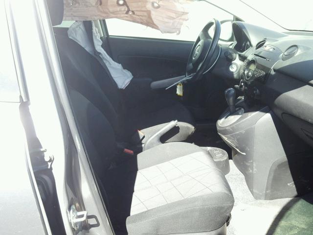 JM1DE1KZ0E0187736 - 2014 MAZDA MAZDA2 SPO 银色 照片 5