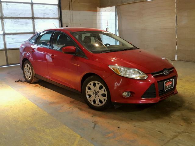 1FAHP3F26CL128227 - 2012 FORD FOCUS SE RED photo 1