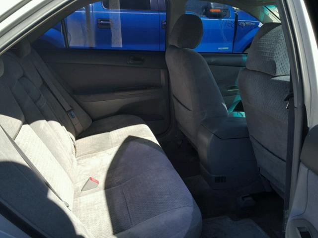 4T1BE32K82U070931 - 2002 TOYOTA CAMRY LE ვერცხლისფერი ფოტო 6