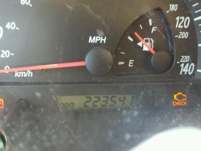 4T1BE32K82U070931 - 2002 TOYOTA CAMRY LE ვერცხლისფერი ფოტო 8