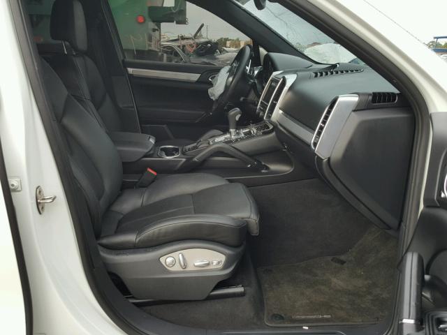 WP1AA2A2XDLA02774 - 2013 PORSCHE CAYENNE WHITE photo 5