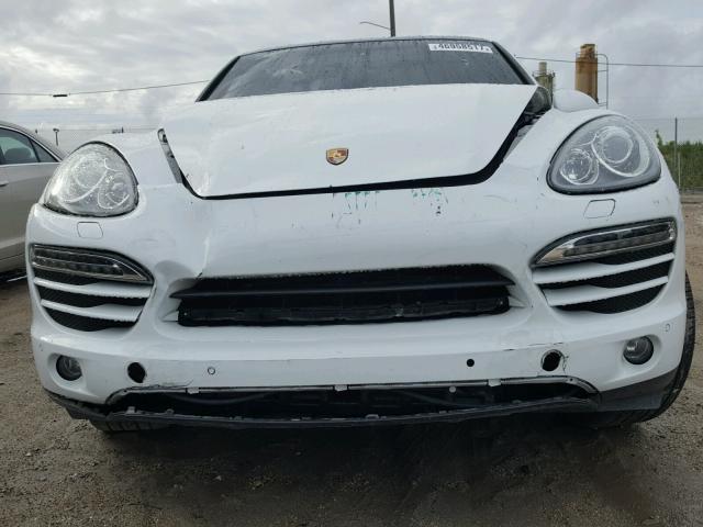 WP1AA2A2XDLA02774 - 2013 PORSCHE CAYENNE WHITE photo 7