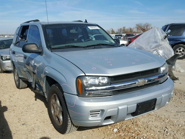 1GNDS13S372162273 - 2007 CHEVROLET TRAILBLAZE SILVER photo 1