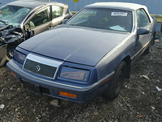 1C3XU4533NF265274 - 1992 CHRYSLER LEBARON BLUE photo 2