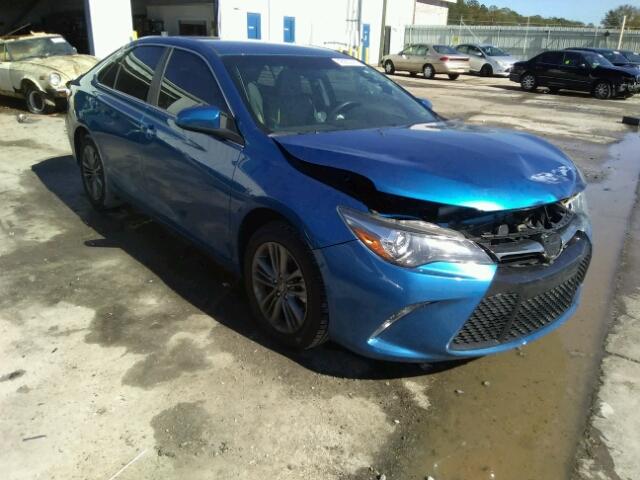 4T1BF1FK5HU634507 - 2017 TOYOTA CAMRY LE BLUE photo 1