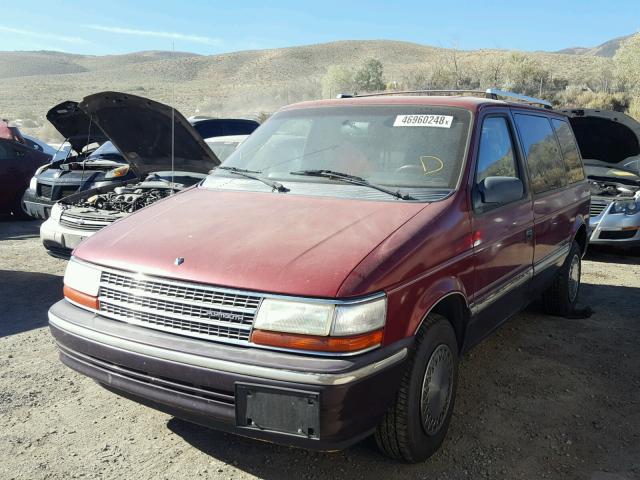 2P4GH4532MR304732 - 1991 PLYMOUTH VOYAGER SE RED photo 2