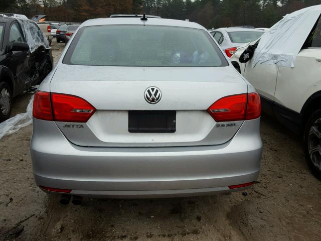 3VWGZ7AJ5BM385587 - 2011 VOLKSWAGEN JETTA SEL SILVER photo 10