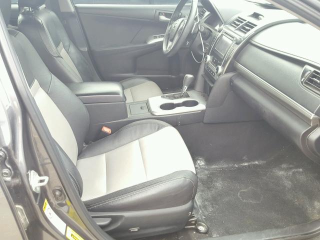 4T1BF1FK9CU614964 - 2012 TOYOTA CAMRY BASE CHARCOAL photo 5