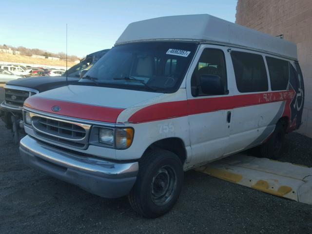 1FTNS24L1YHB58568 - 2000 FORD ECONOLINE WHITE photo 2