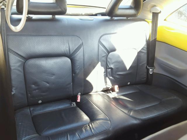 3VWCB21C02M428238 - 2002 VOLKSWAGEN NEW BEETLE 黄色 照片 6