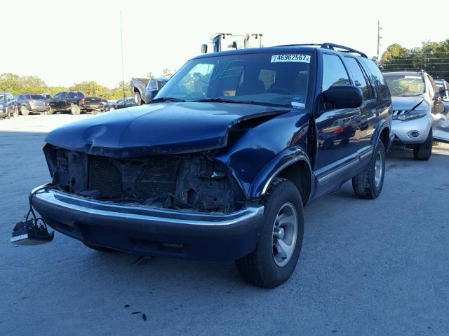 1GNCS13W1X2165462 - 1999 CHEVROLET BLAZER BLUE photo 2