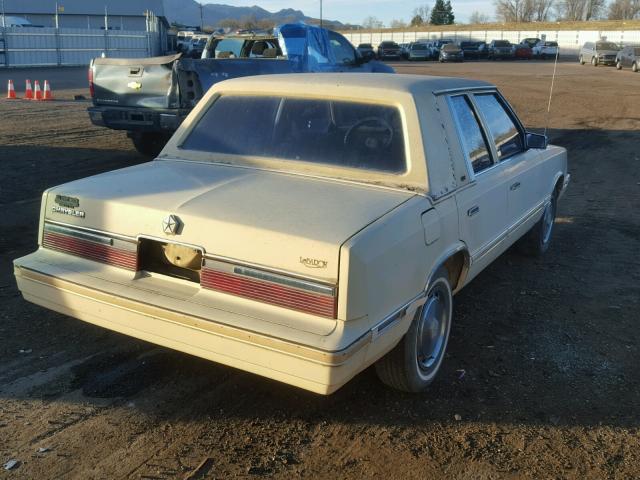 1C3BC46B3CC260383 - 1982 CHRYSLER LEBARON 黄色 照片 4