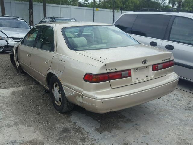JT2BG22KXX0297361 - 1999 TOYOTA CAMRY LE ოქროსფერი ფოტო 3