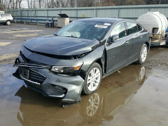 1G1ZE5ST4HF174197 - 2017 CHEVROLET MALIBU LT GRAY photo 2