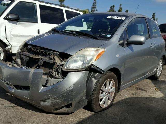 JTDJT903595229591 - 2009 TOYOTA YARIS GRAY photo 2