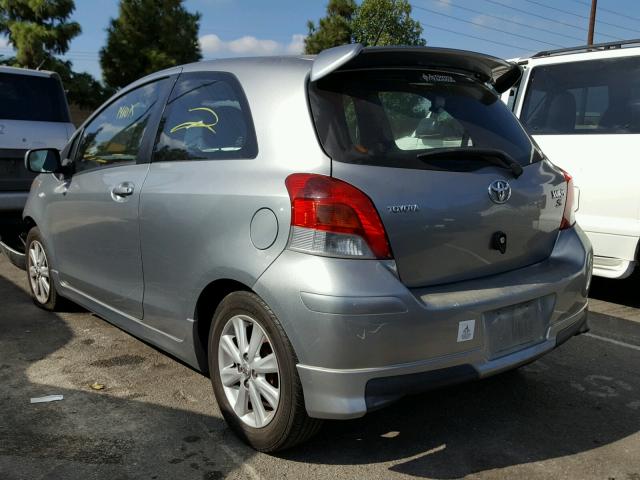 JTDJT903595229591 - 2009 TOYOTA YARIS GRAY photo 3