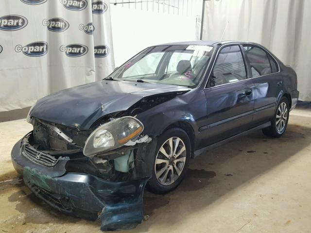 2HGEJ667XWH560706 - 1998 HONDA CIVIC LX BLUE photo 2