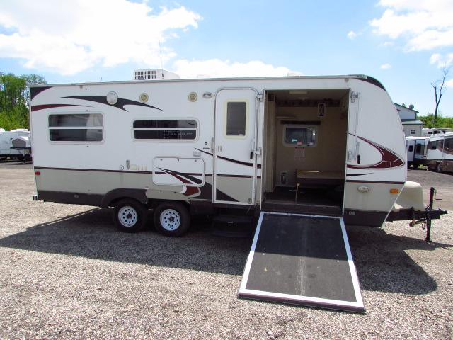 4YDT23K249B450238 - 2009 KEYSTONE OUTBACK TWO TONE photo 3