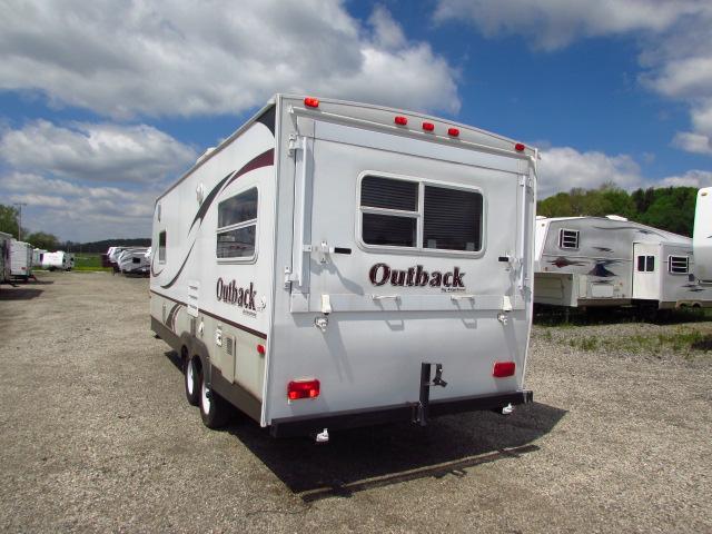 4YDT23K249B450238 - 2009 KEYSTONE OUTBACK TWO TONE photo 4