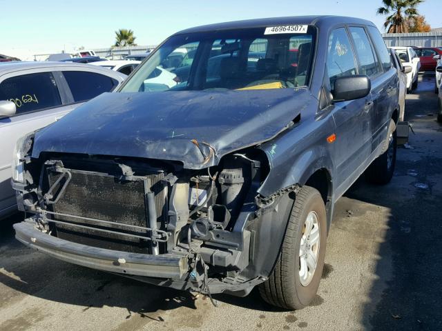 5FNYF28106B045752 - 2006 HONDA PILOT LX BLUE photo 2