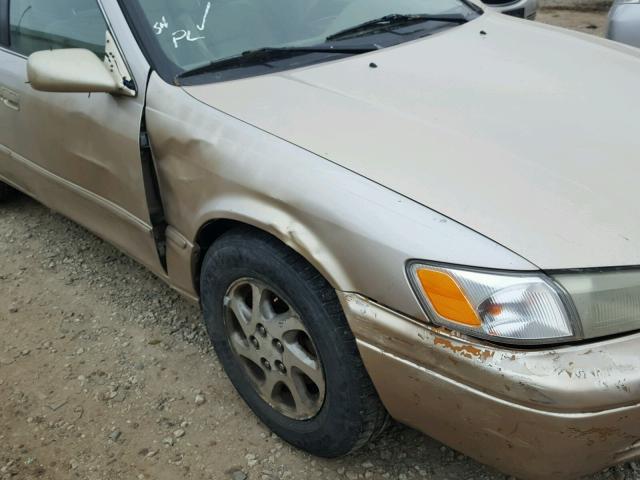 4T1BF22K9VU007770 - 1997 TOYOTA CAMRY GOLD photo 9