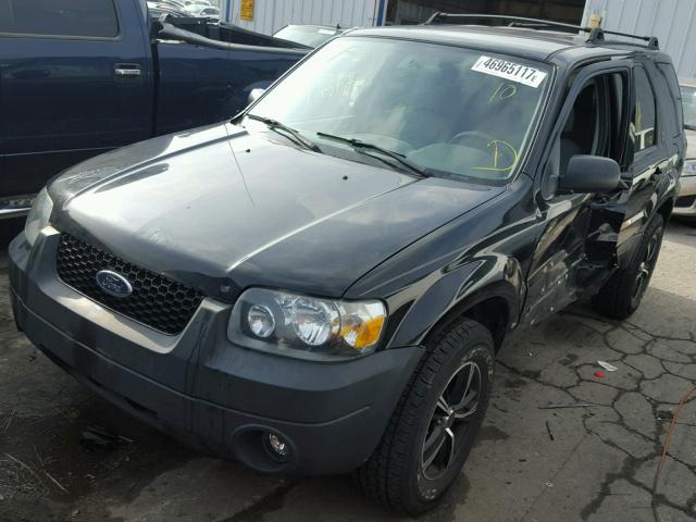 1FMYU93125KD62306 - 2005 FORD ESCAPE XLT BLACK photo 2