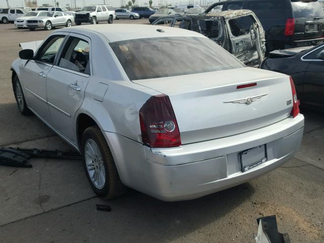 2C3CA5CV1AH164289 - 2010 CHRYSLER 300 TOURIN SILVER photo 3