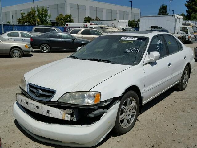 19UUA5646XA025867 - 1999 ACURA 3.2TL WHITE photo 2