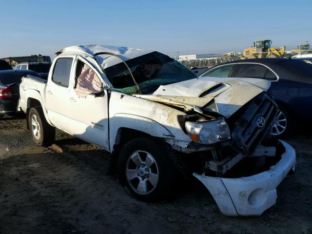 3TMJU62NX9M091471 - 2009 TOYOTA TACOMA DOU WHITE photo 1