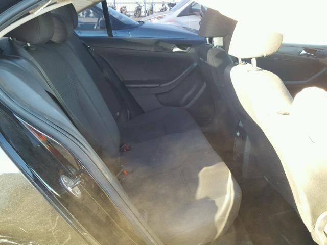 3VW2K7AJXDM289374 - 2013 VOLKSWAGEN JETTA BASE BLACK photo 6