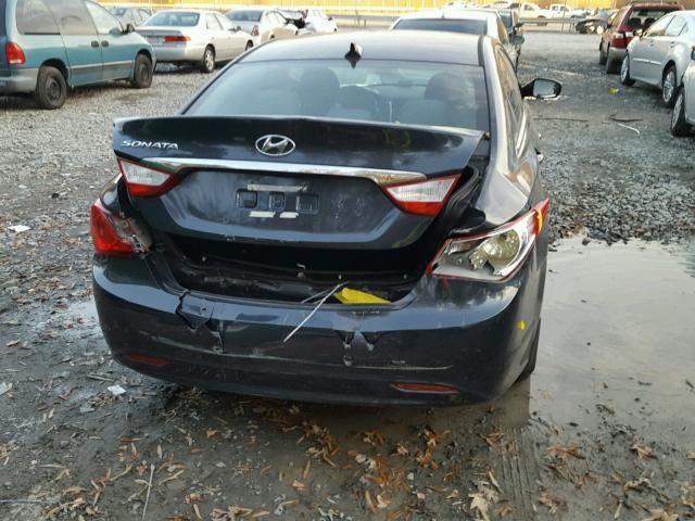 5NPEB4AC7CH495806 - 2012 HYUNDAI SONATA GLS BLACK photo 9