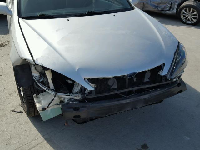 4T1BE32K43U182854 - 2003 TOYOTA CAMRY LE ვერცხლისფერი ფოტო 9