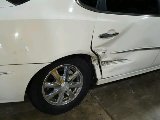 2G4WD582461129675 - 2006 BUICK LACROSSE C WHITE photo 9