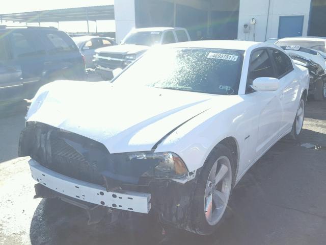 2C3CDXCT0EH230449 - 2014 DODGE CHARGER R/ WHITE photo 2