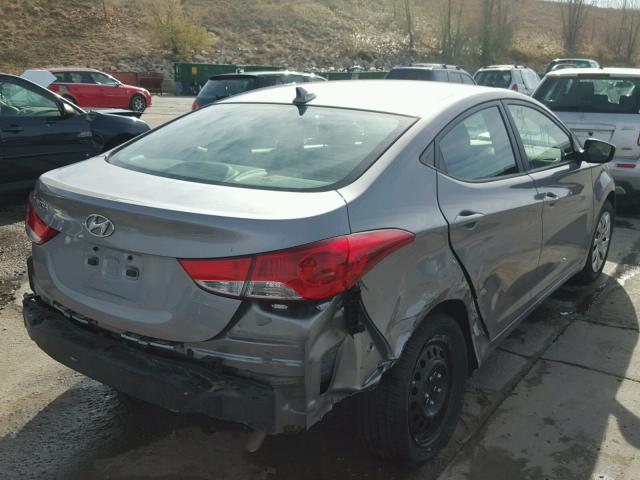 KMHDH4AEXDU543054 - 2013 HYUNDAI ELANTRA GL GRAY photo 4