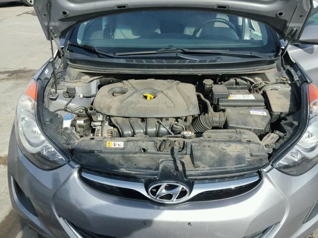 KMHDH4AEXDU543054 - 2013 HYUNDAI ELANTRA GL GRAY photo 7