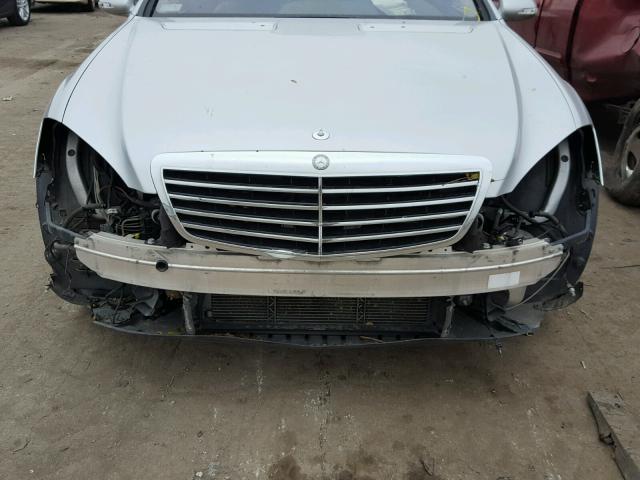 WDDNG71X78A180983 - 2008 MERCEDES-BENZ S 550 SILVER photo 9