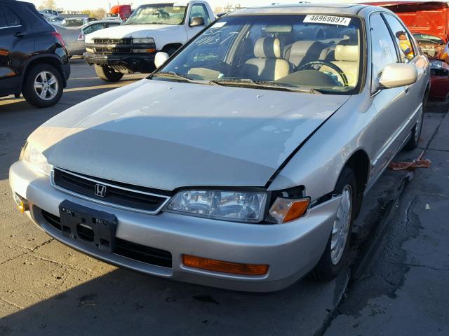 1HGCD5665TA118197 - 1996 HONDA ACCORD EX TAN photo 2