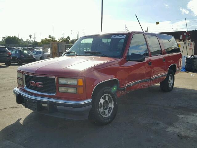 1GKEC16K3RJ700313 - 1994 GMC SUBURBAN C RED photo 2