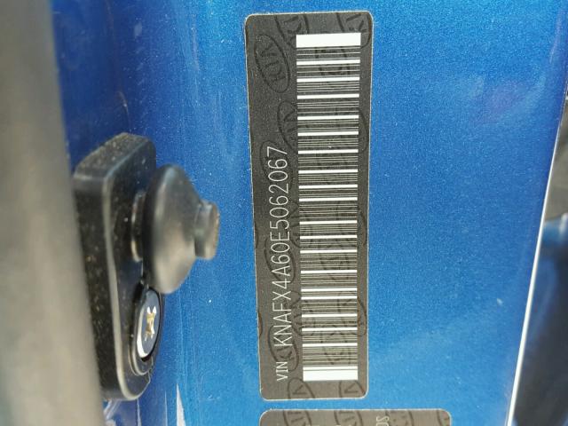 KNAFX4A60E5062067 - 2014 KIA FORTE LX BLUE photo 10