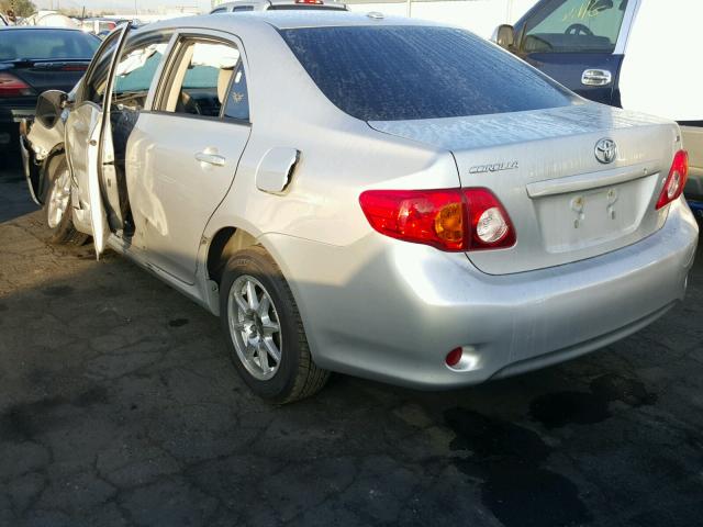 2T1BU4EE0AC431633 - 2010 TOYOTA COROLLA BA SILVER photo 3