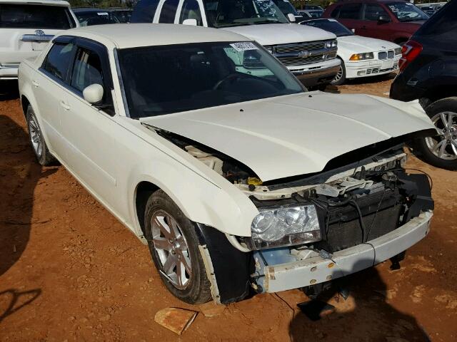 2C3LA43R66H471333 - 2006 CHRYSLER 300 WHITE photo 1