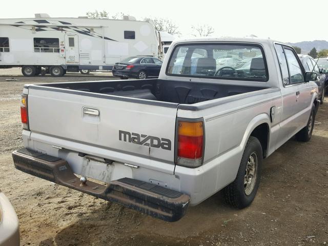 JM2UF3136H0172244 - 1987 MAZDA B2200 CAB SILVER photo 4